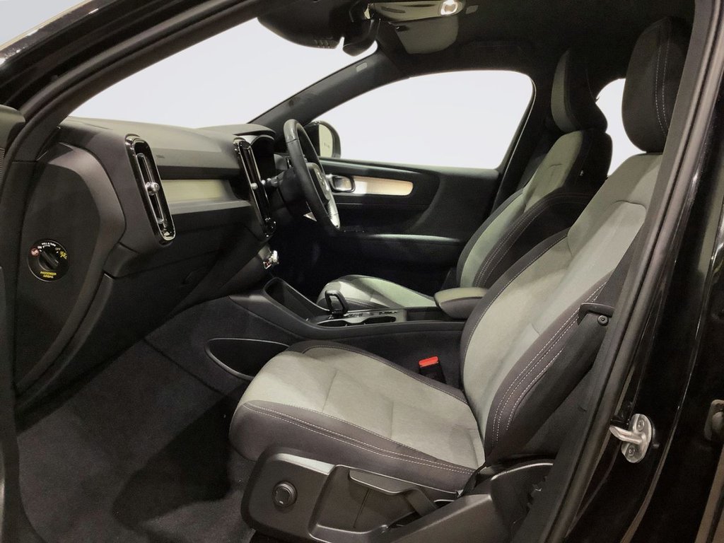 Used Volvo XC40 2022 for sale - 77153649: Photo 13