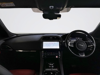 Used Jaguar F-Pace 2020 for sale - 78930506: Photo