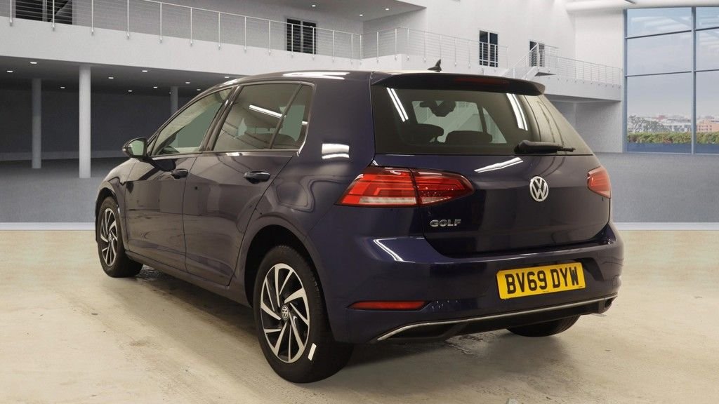 Used Volkswagen Golf 2019 for sale - 77748224: Photo 3