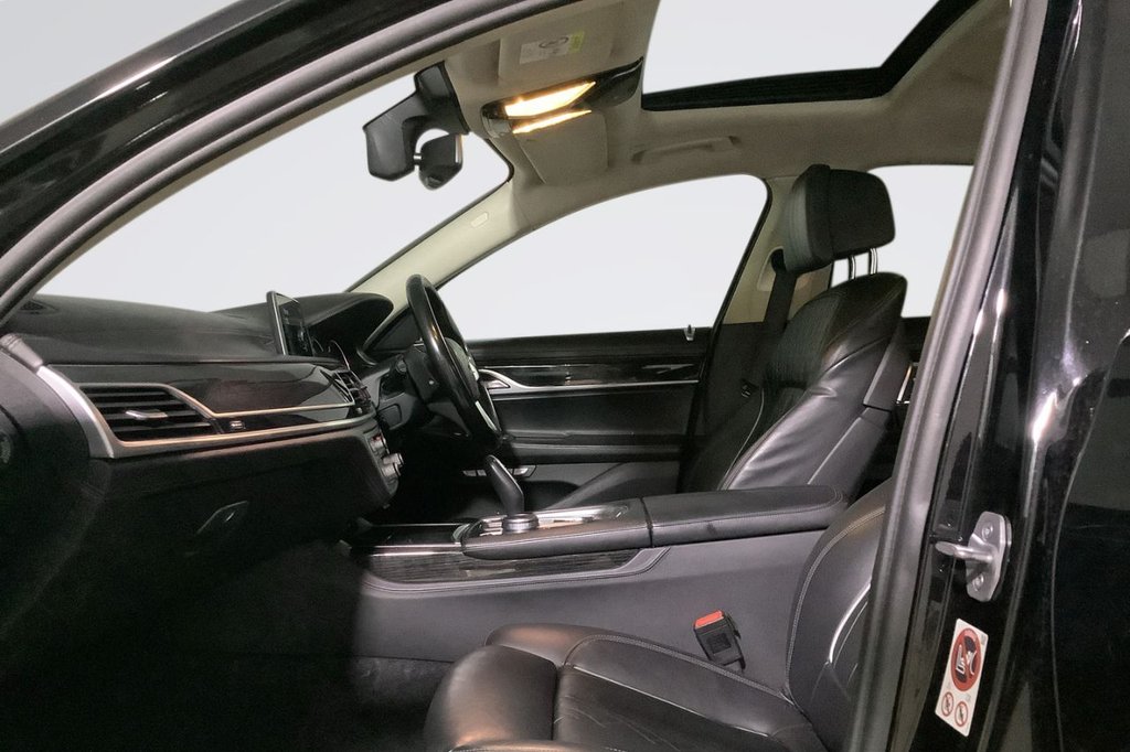Used BMW 7 Series 2017 for sale - 77571864: Photo 12