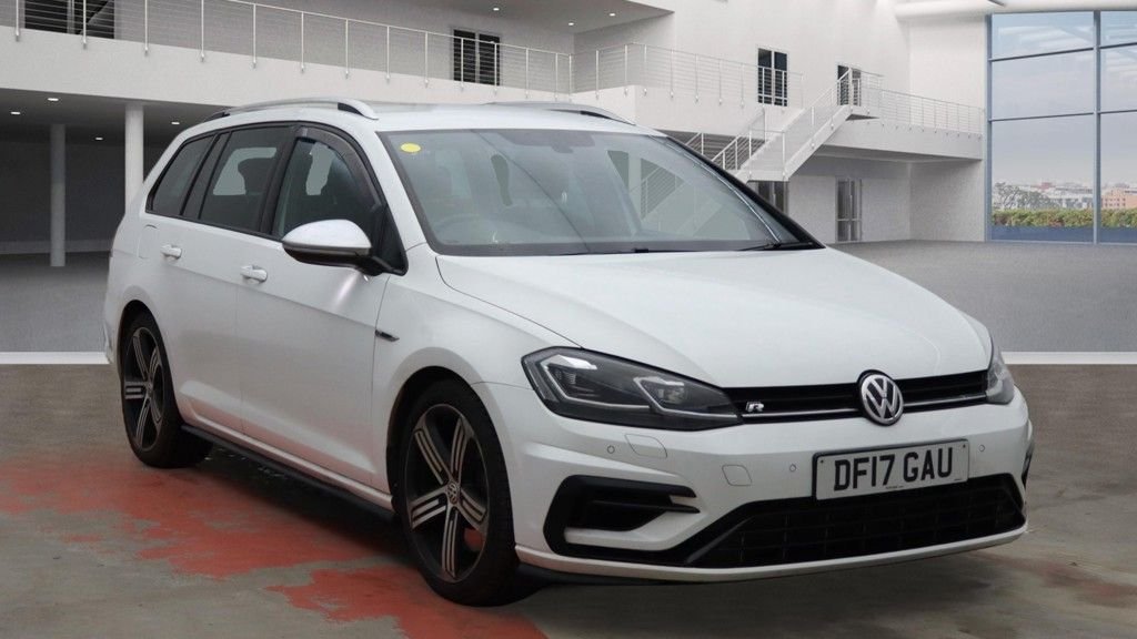 Used Volkswagen Golf 2017 for sale - 77904608: Photo 7
