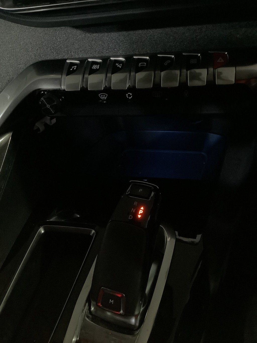 Used Peugeot 3008 2018 for sale - 77820947: Photo 25