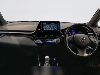 Used Toyota C-HR 2020 for sale - 77692963: Photo