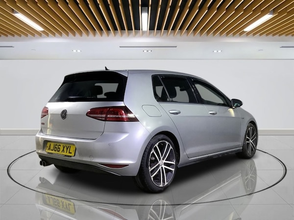 Used Volkswagen Golf 2016 for sale - 76250156: Photo 7