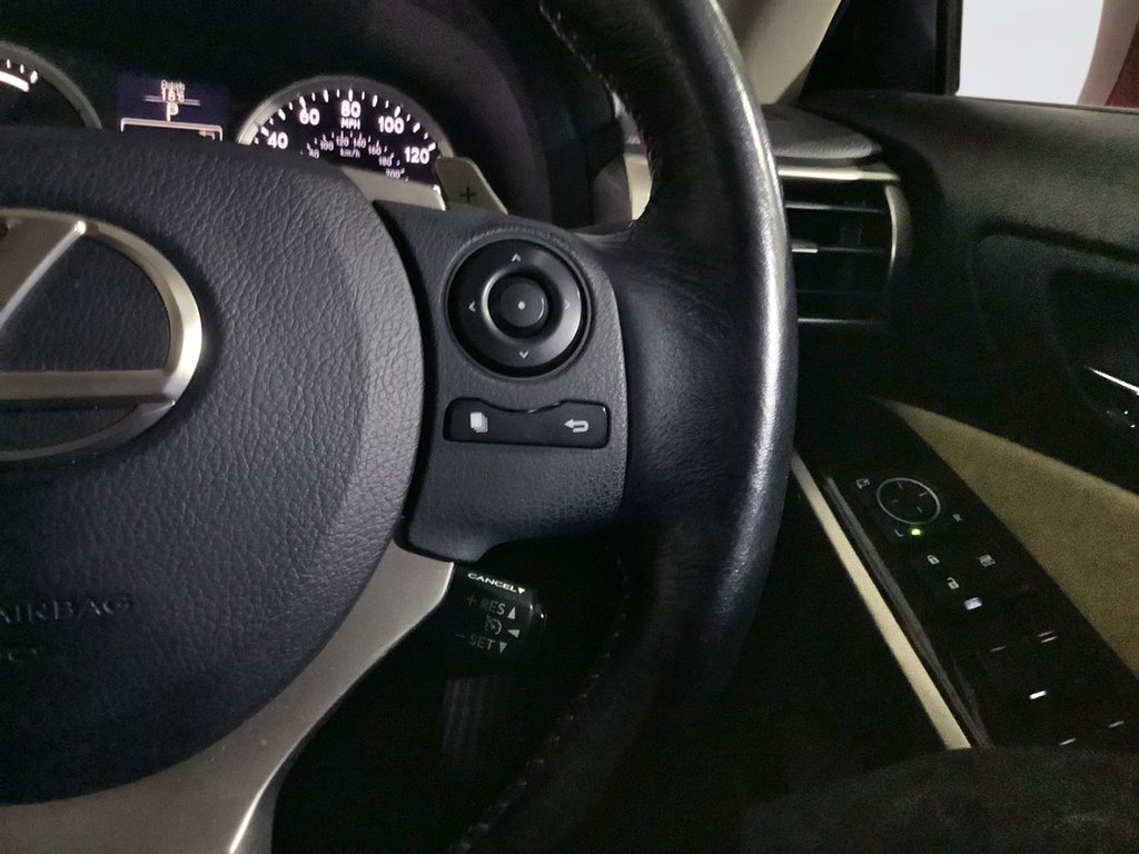 Used Lexus IS 2015 for sale - 76670526: Photo 19