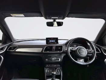 Used Audi Q3 2018 for sale - 78457996: Photo