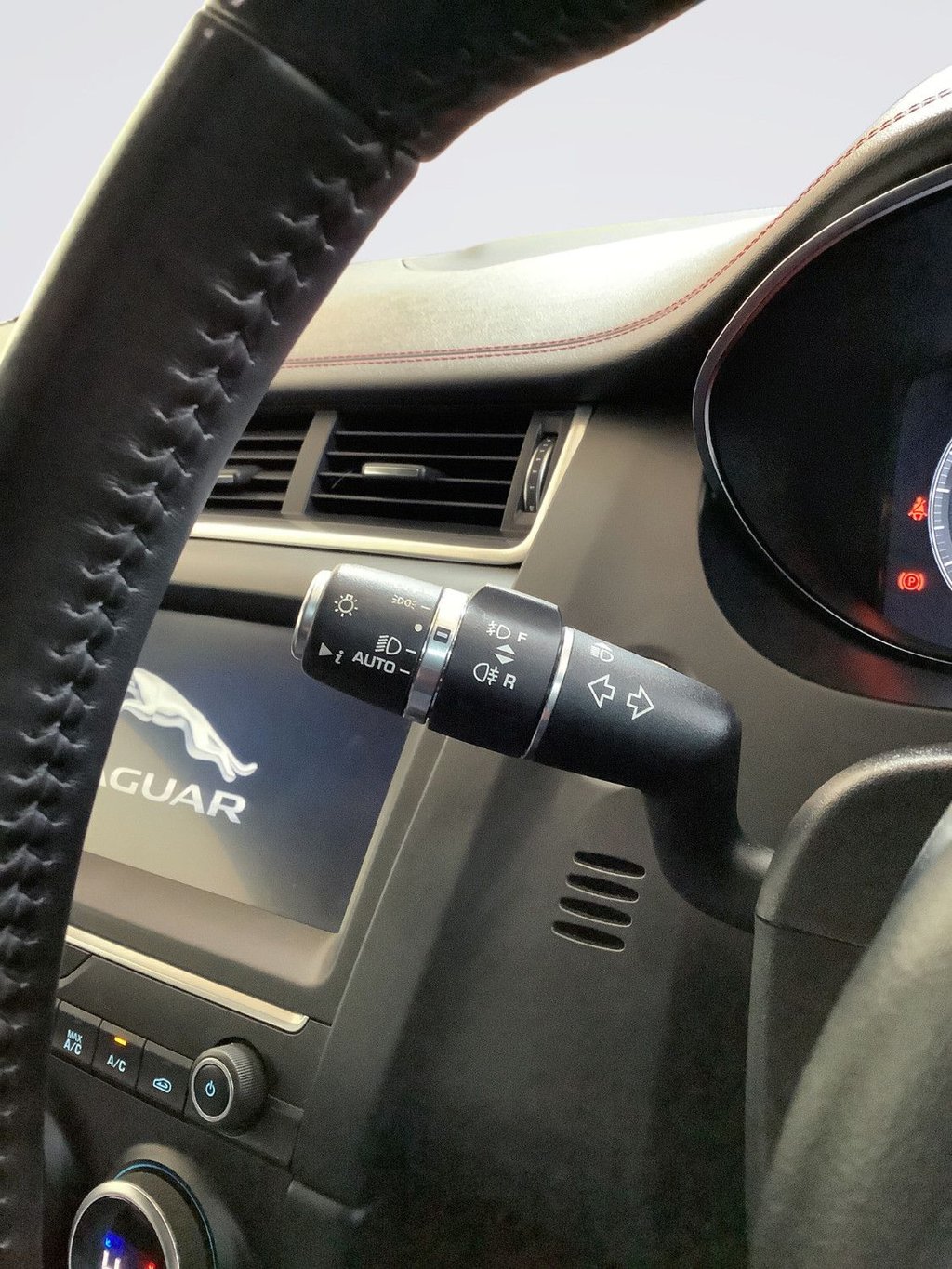 Used Jaguar E-Pace 2020 for sale - 77250136: Photo 17