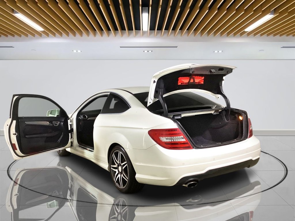 Used Mercedes-Benz C Class 2012 for sale - 77226905: Photo 11