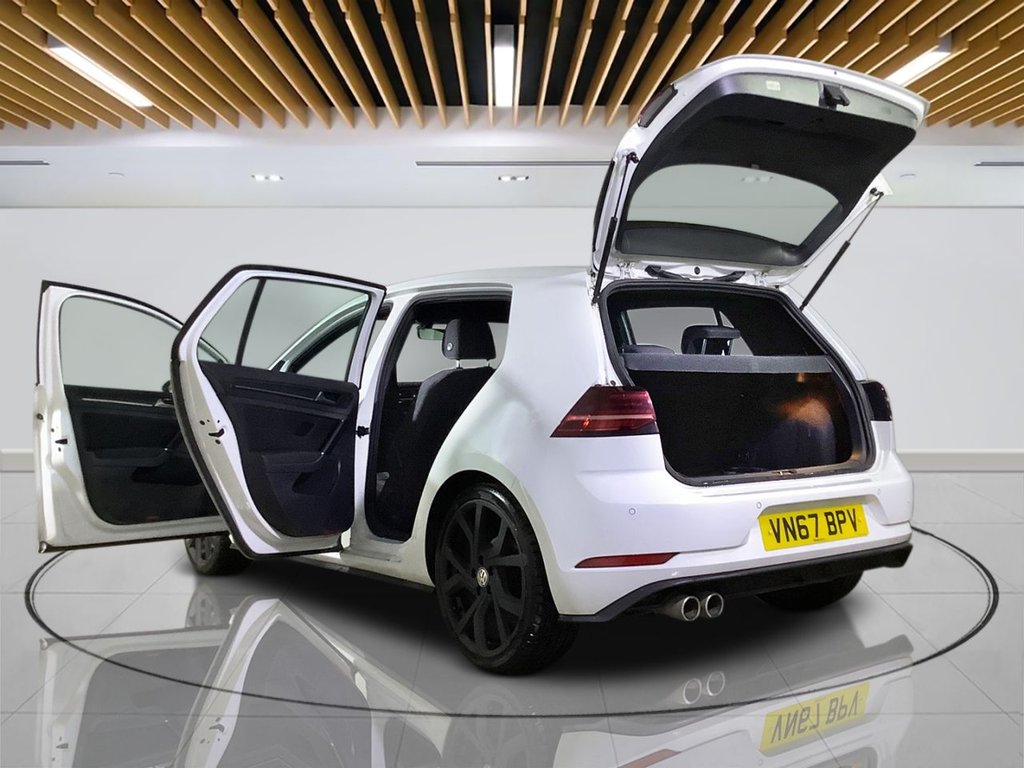 Used Volkswagen Golf 2017 for sale - 76654533: Photo 10