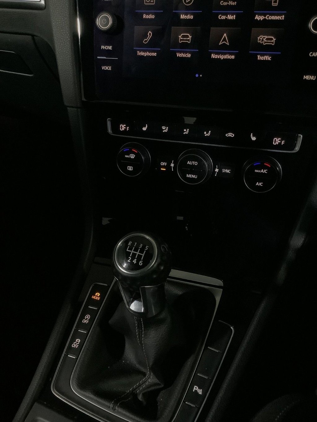 Used Volkswagen Golf 2017 for sale - 76654533: Photo 24