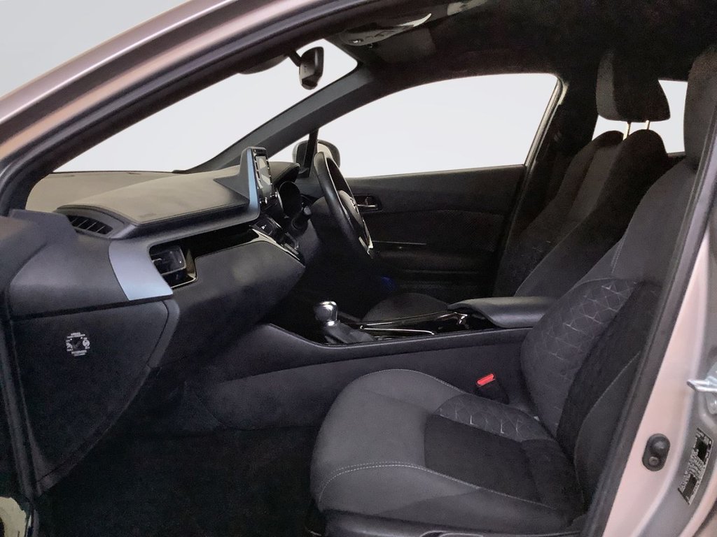 Used Toyota C-HR 2022 for sale - 78082482: Photo 11