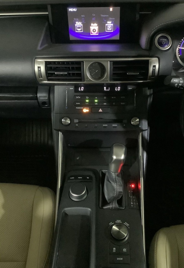 Used Lexus IS 2015 for sale - 76202562: Photo 24