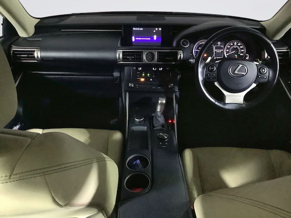 Used Lexus IS 2015 for sale - 76202562: Photo 3