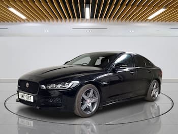 Used Jaguar XE 2017 for sale - 79688960: Photo