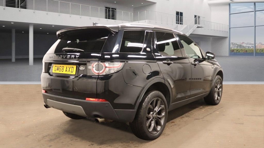 Used Land Rover Discovery Sport 2019 for sale - 76496847: Photo 4