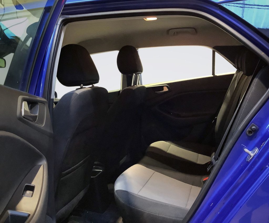 Used Hyundai i20 2018 for sale - 77122188: Photo 10