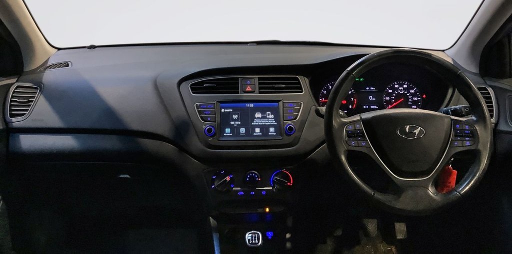 Used Hyundai i20 2018 for sale - 77122188: Photo 3