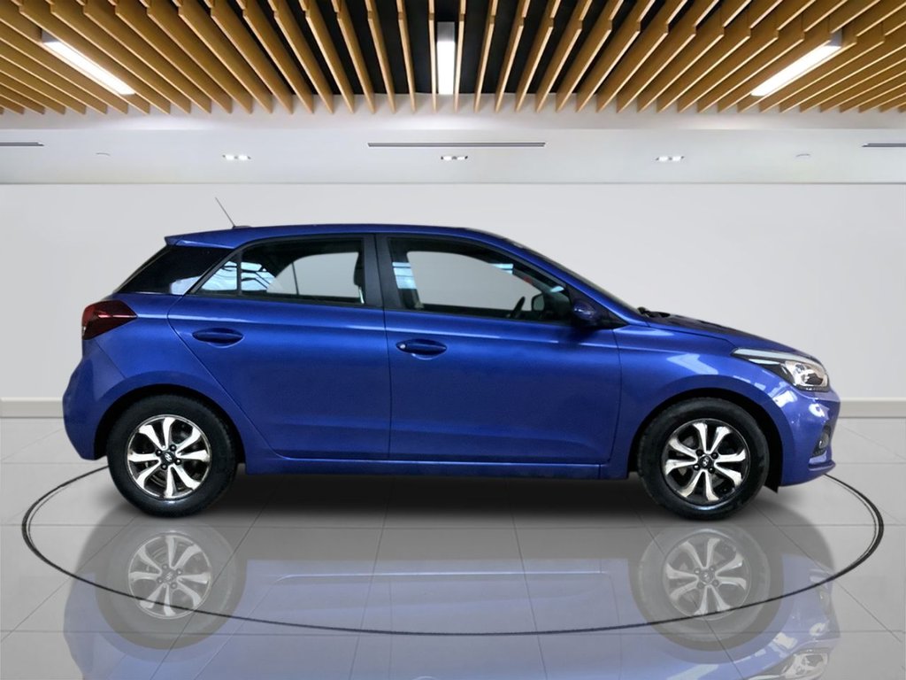 Used Hyundai i20 2018 for sale - 77122188: Photo 7