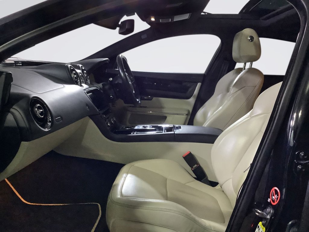 Used Jaguar XJ 2016 for sale - 76950360: Photo 11