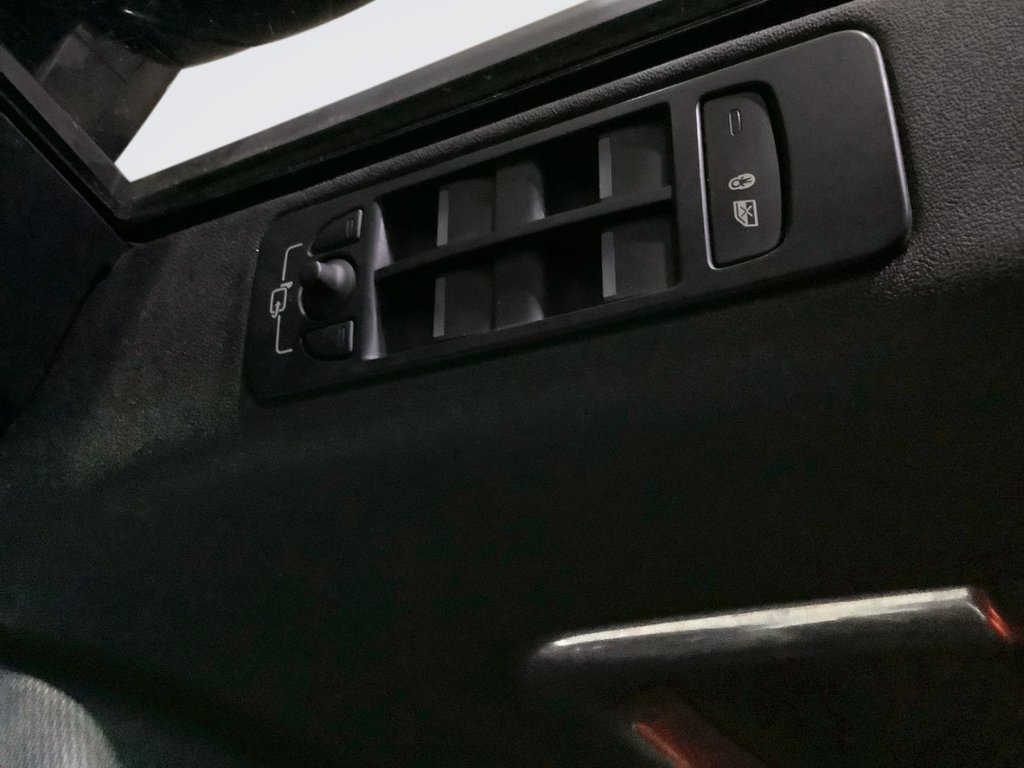 Used Land Rover Discovery Sport 2018 for sale - 76797653: Photo 25