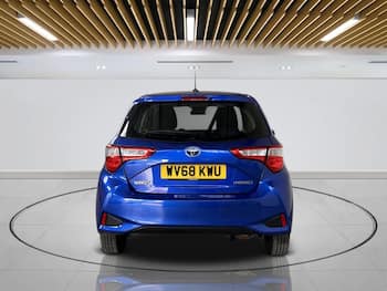 Used Toyota Yaris 2018 for sale - 79619147: Photo