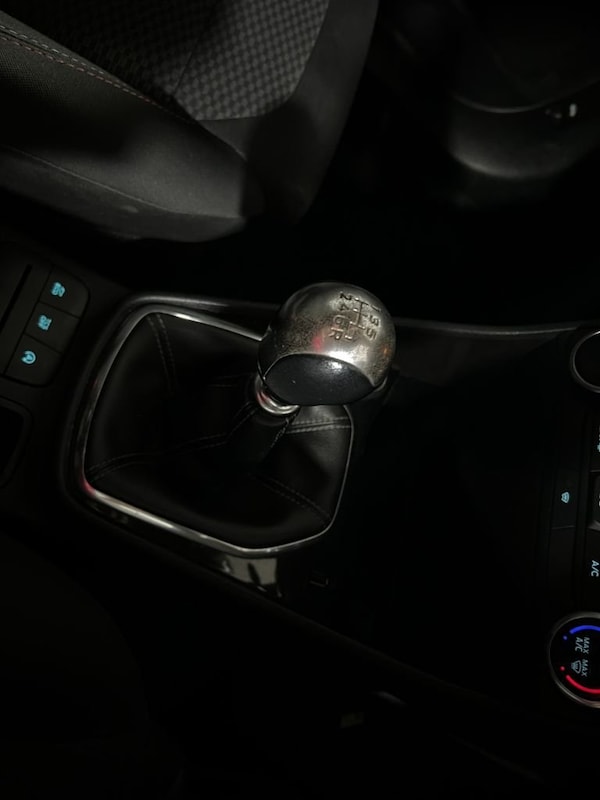 Used Ford Fiesta 2018 for sale - 76303804: Photo 29