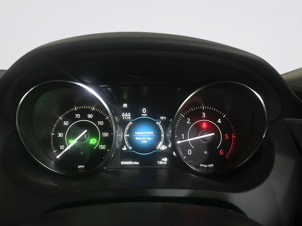 Used Jaguar E-Pace 2019 for sale - 76685869: Photo 15