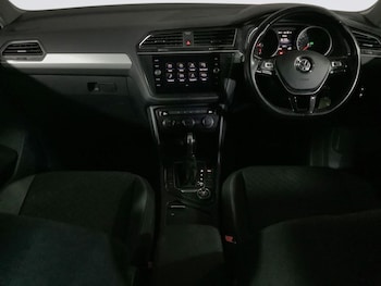 Used Volkswagen Tiguan 2018 for sale - 76178531: Photo 3