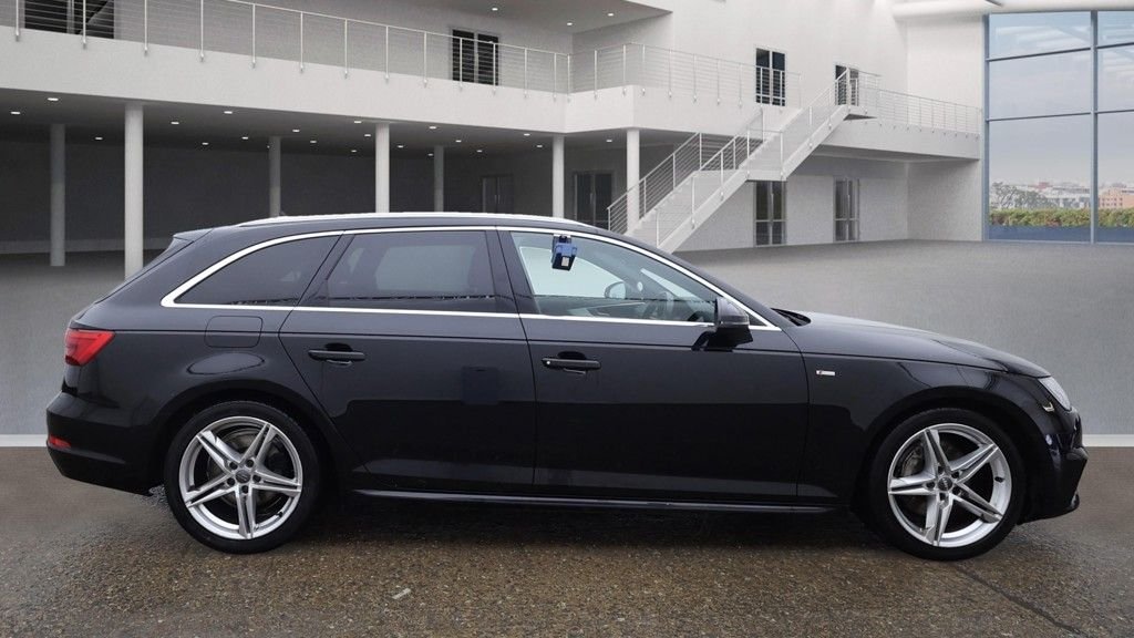 Used Audi A4 2016 for sale - 76535860: Photo 5