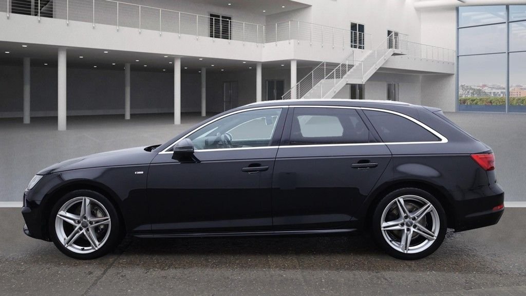 Used Audi A4 2016 for sale - 76535860: Photo 6