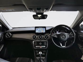 Used Mercedes-Benz GLA 2019 for sale - 78672327: Photo