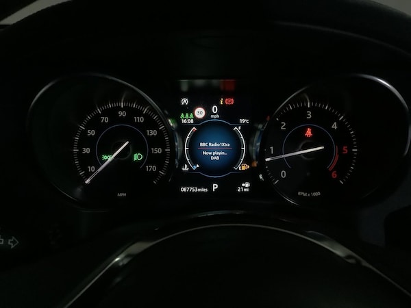 Used Jaguar F-Pace 2021 for sale - 76279726: Photo 18