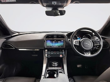 Used Jaguar F-Pace 2020 for sale - 79422497: Photo