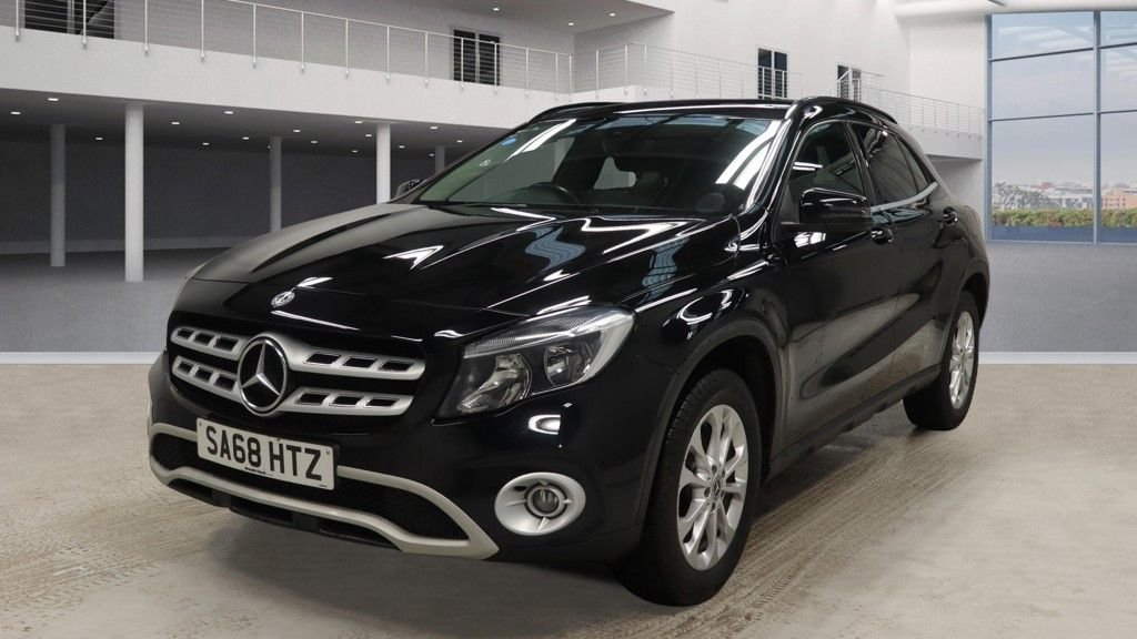 Used Mercedes-Benz GLA 2018 for sale - 77734086: Photo 2