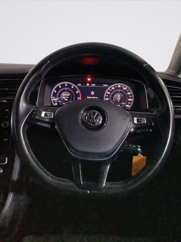 Used Volkswagen Golf 2017 for sale - 76185370: Photo 14