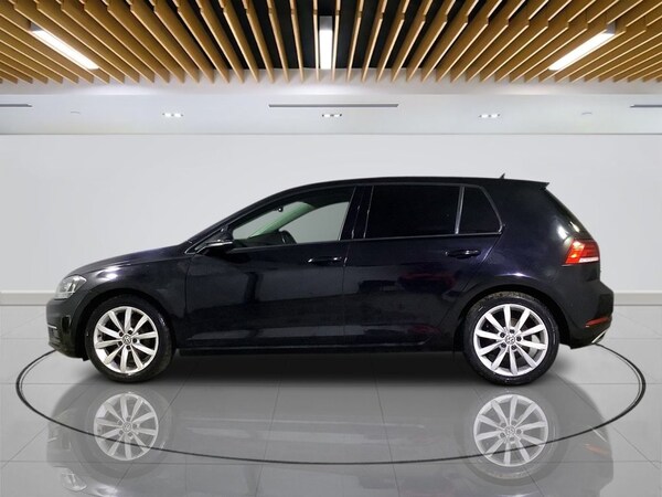 Used Volkswagen Golf 2017 for sale - 76185370: Photo 5