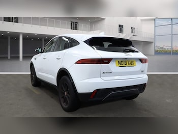 Used Jaguar E-Pace 2018 for sale - 76430370: Photo