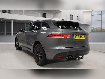 Used Jaguar F-Pace 2018 for sale - 75911813: Photo