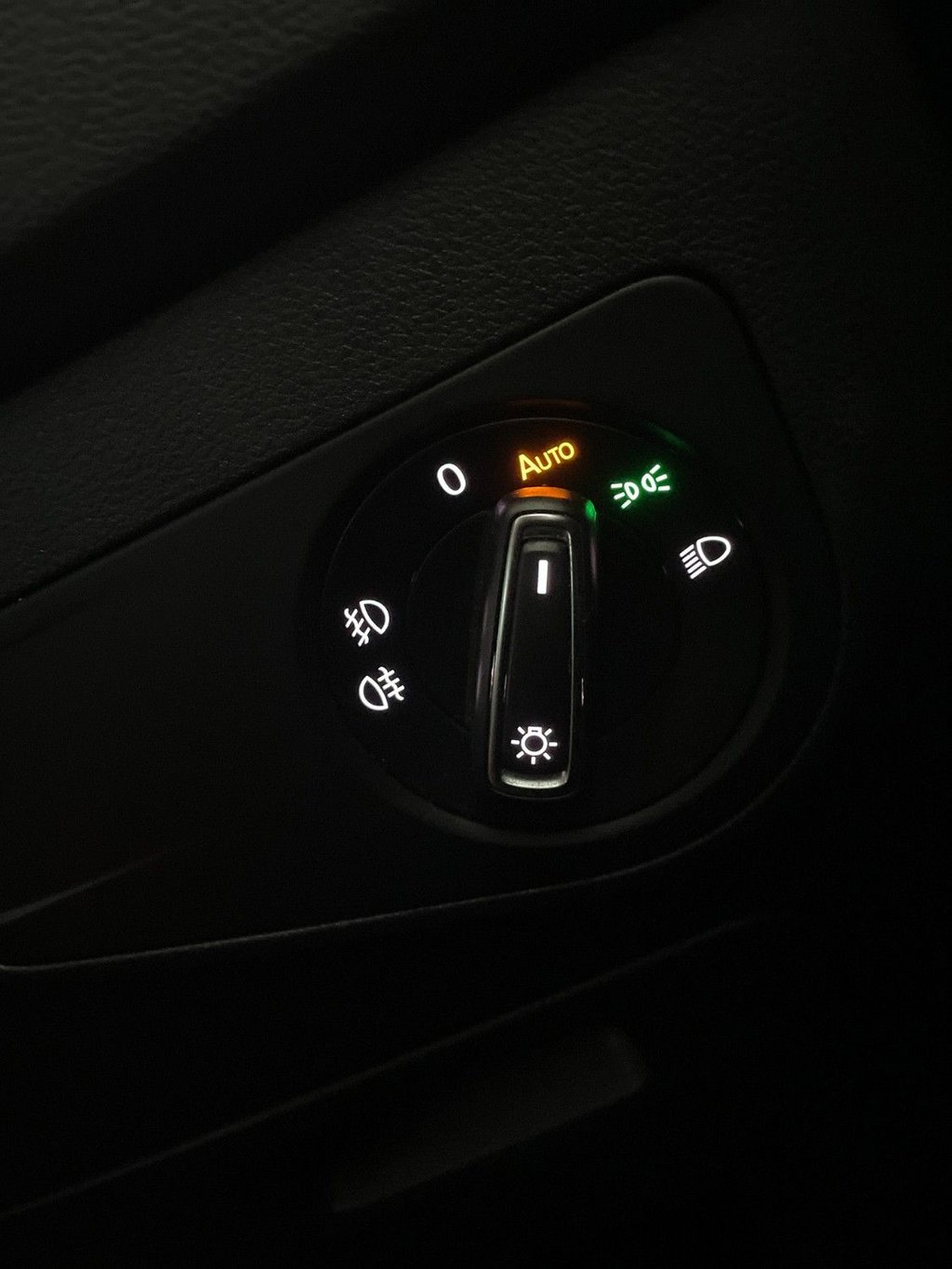 Used Volkswagen Tiguan 2017 for sale - 76439300: Photo 24