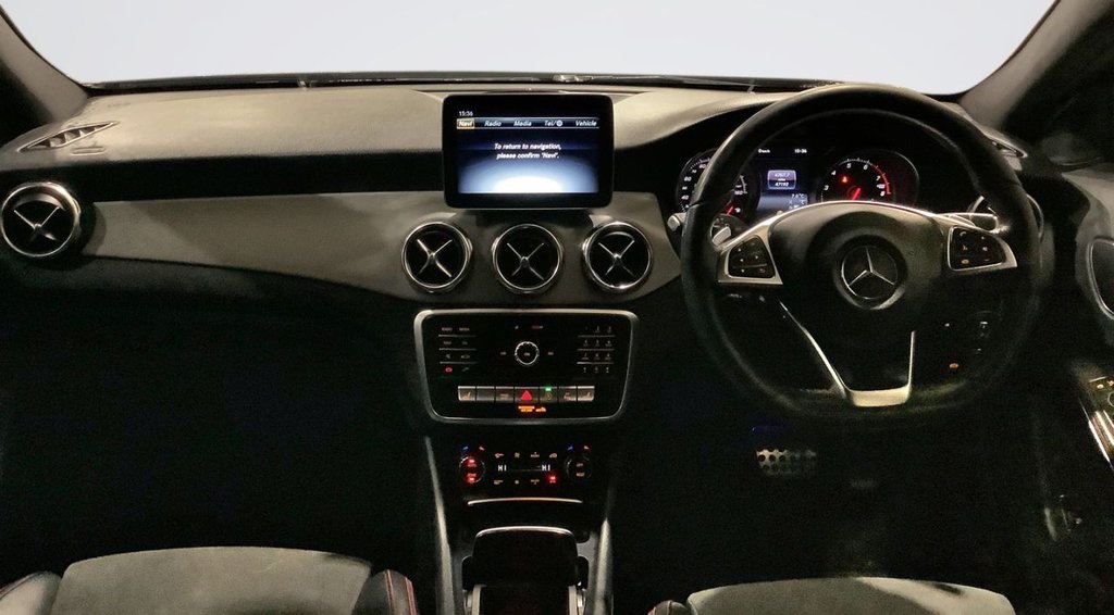 Used Mercedes-Benz GLA 2018 for sale - 77140036: Photo 2