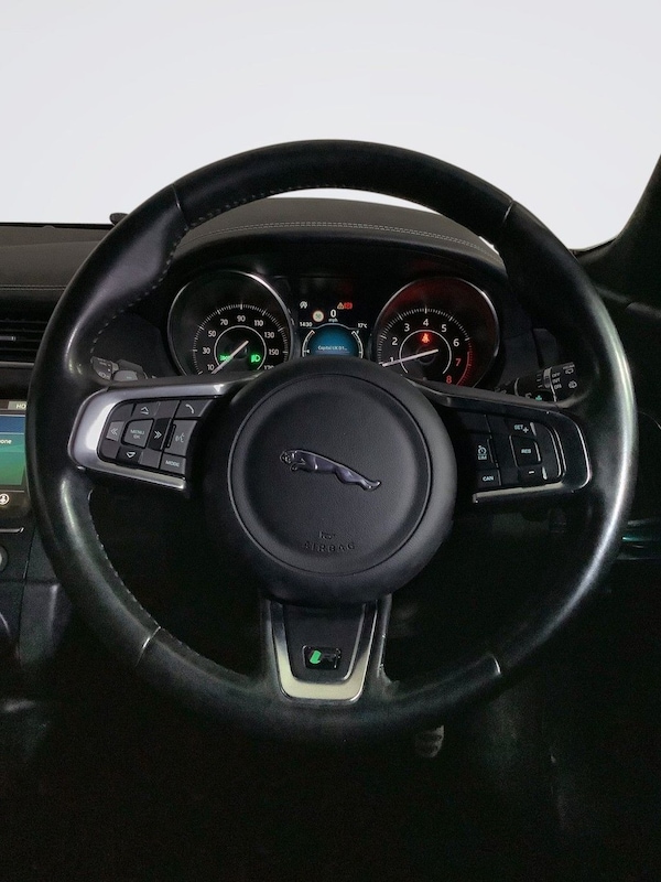 Used Jaguar E-Pace 2019 for sale - 76223184: Photo 16