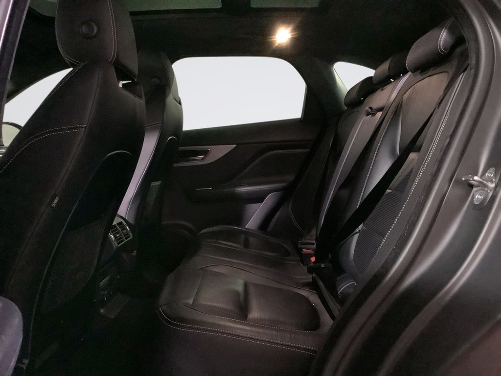 Used Jaguar F-Pace 2018 for sale - 76595876: Photo 12