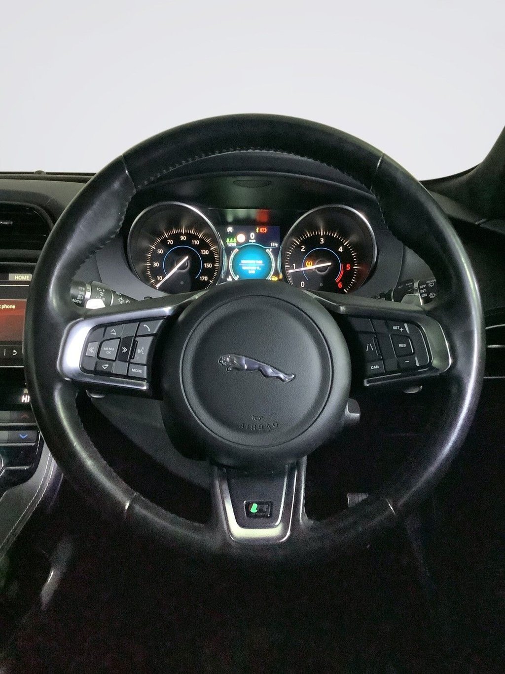 Used Jaguar F-Pace 2018 for sale - 76595876: Photo 15