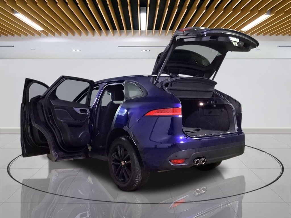 Used Jaguar F-Pace 2018 for sale - 76595876: Photo 9