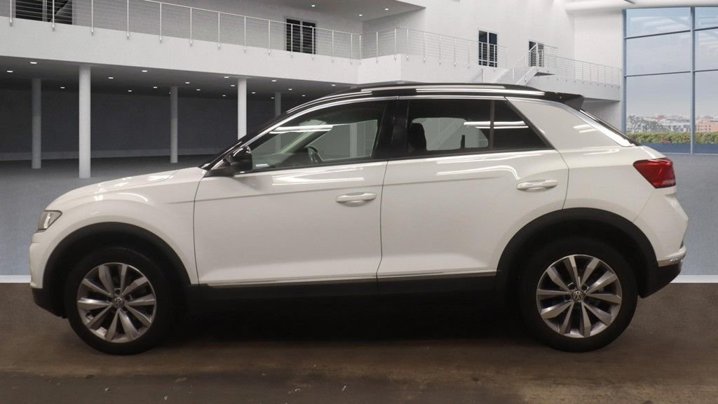 Used Volkswagen T-Roc 2019 for sale - 76417926: Photo 6