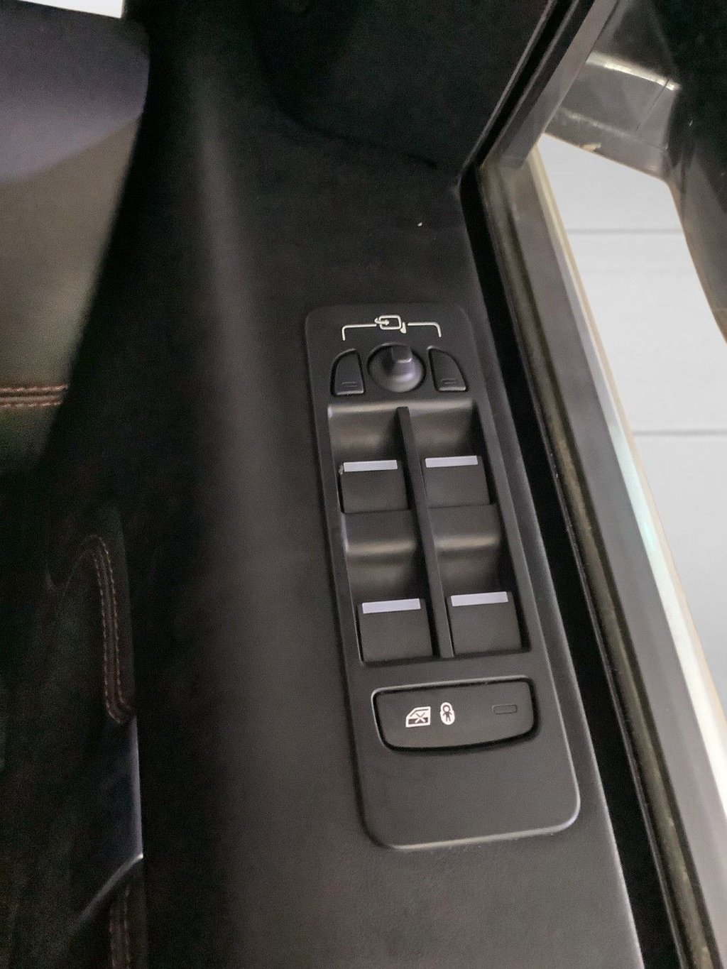 Used Land Rover Discovery Sport 2020 for sale - 76950292: Photo 28