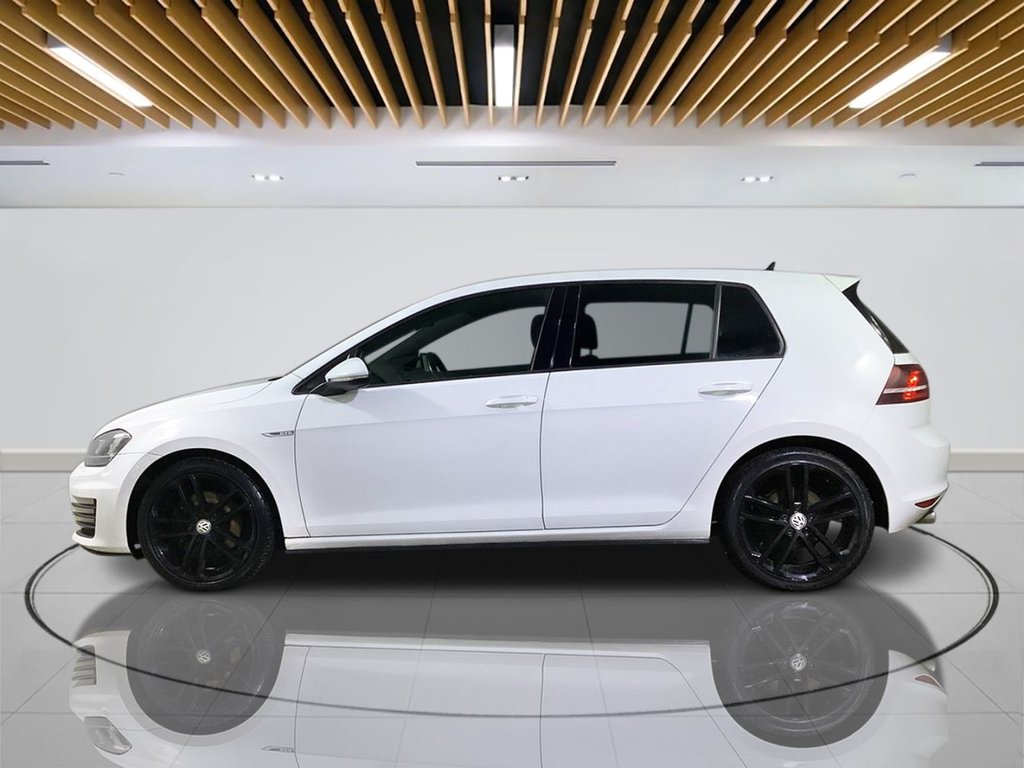 Used Volkswagen Golf 2016 for sale - 77165891: Photo 5