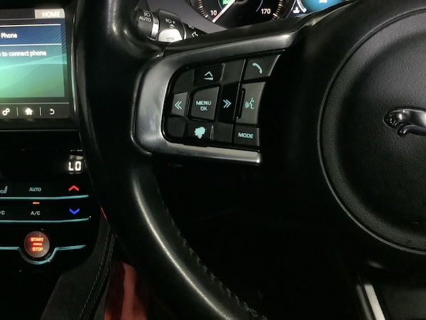 Used Jaguar F-Pace 2019 for sale - 76256157: Photo 17
