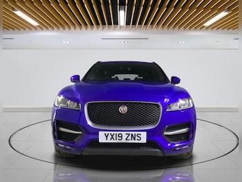 Used Jaguar F-Pace 2019 for sale - 76256157: Photo 2