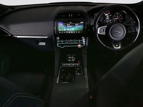 Used Jaguar F-Pace 2019 for sale - 76256157: Photo 3